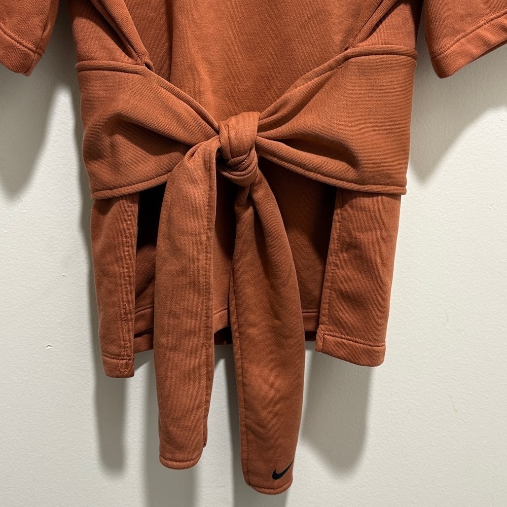 Nike Shirt Womens Small Rust Dri-fit Yoga Wrap Tie Activewear Small - Picture 4 of 7